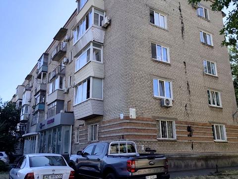 квартира за адресою Богдана Хмельницького просп. (Героїв Сталінграда), 8