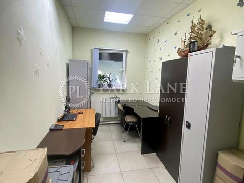 комерційна за адресою Голосіївський просп. (40-річчя Жовтня), 25