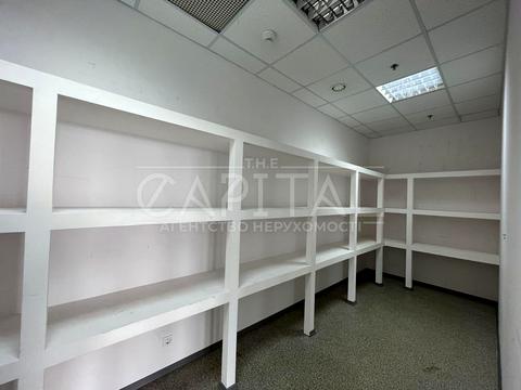 комерційна за адресою Миколи Амосова вул., 12