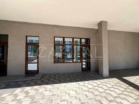 комерційна за адресою Андрія Верхогляда вул. (Михайла Драгомирова), 1-20