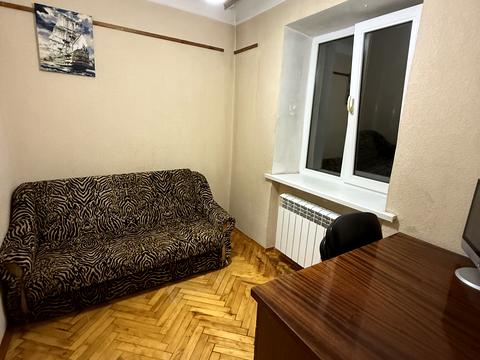 квартира по адресу Строителей ул., 8