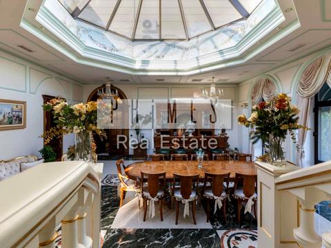 будинок за адресою смт. Козин, Столичне шосе