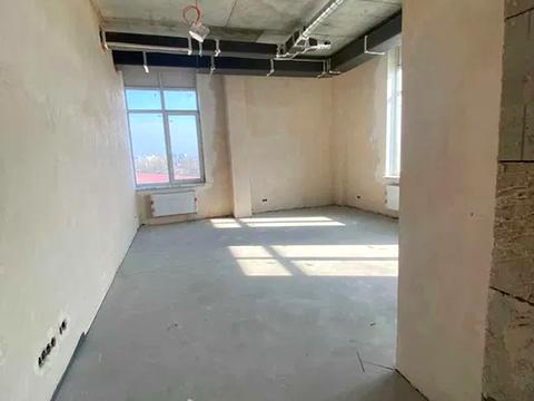 комерційна за адресою Лугова вул., 9