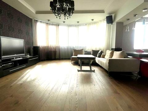 квартира за адресою Сергія Подолинського вул. (Благоєва), 7