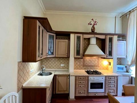 квартира за адресою Богдана Хмельницького вул., 10