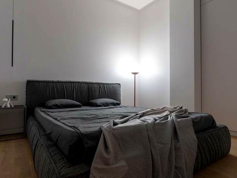 квартира за адресою Андрія Верхогляда вул. (Михайла Драгомирова), 14-А