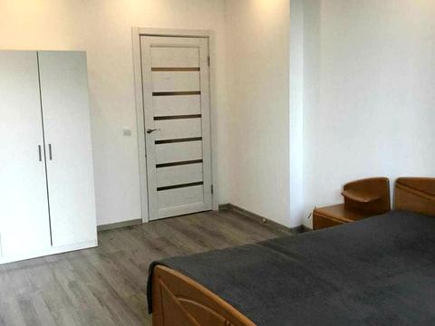 квартира за адресою Академіка Глушкова просп., 9-Г