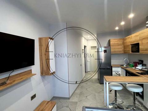 квартира за адресою Дніпровська набережна вул., 17-К