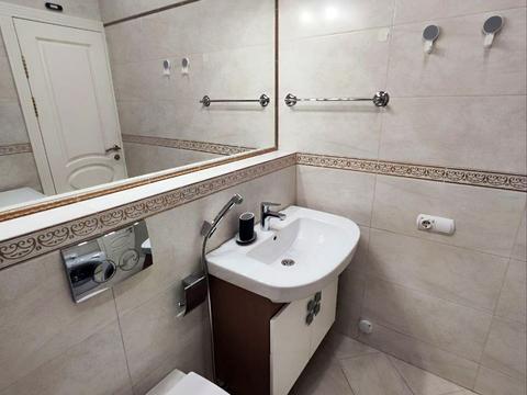 квартира за адресою Дмитрівська вул., 80