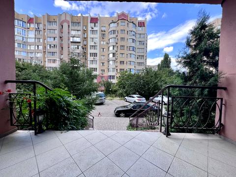 квартира по адресу Евгения Чикаленко ул., 59/8