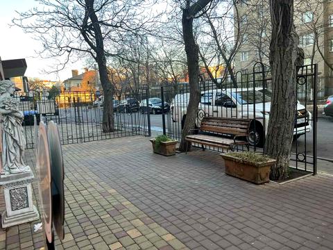комерційна за адресою Лігінська вул., 2а