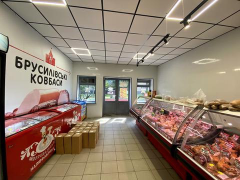 комерційна за адресою Лютнева, 3-б
