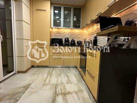 квартира за адресою Олександра Кошиця вул., 10/21