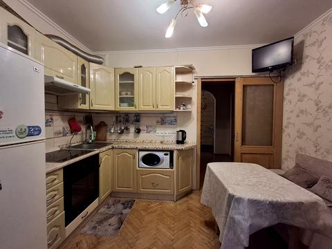 квартира за адресою Лариси Руденко вул., 3-Б