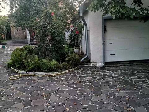 будинок за адресою Дібровна вул., 8