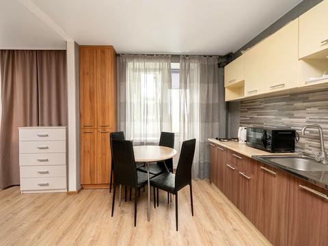 квартира за адресою Курсанта Єськова вул., 26