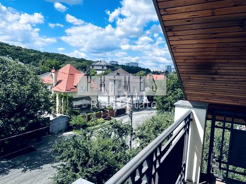 будинок за адресою Добрий Шлях вул.