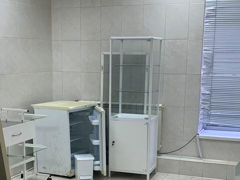 коммерческая по адресу Сергія Берегового ул. (Мартиросяна), 1/8