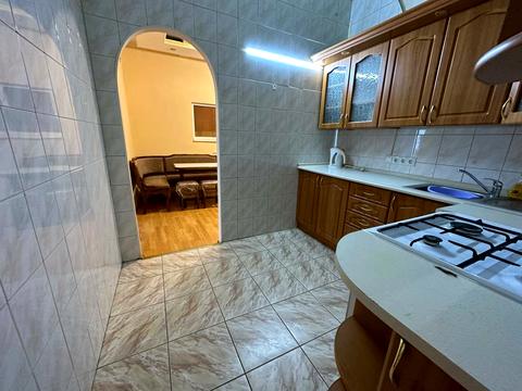 квартира за адресою Дмитра Донцова вул., 6