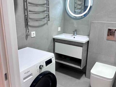 квартира за адресою Михайла Максимовича вул. (Онуфрія Трутенка), 28-Е