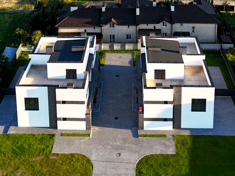 дом по адресу Князя Романа ул., 1