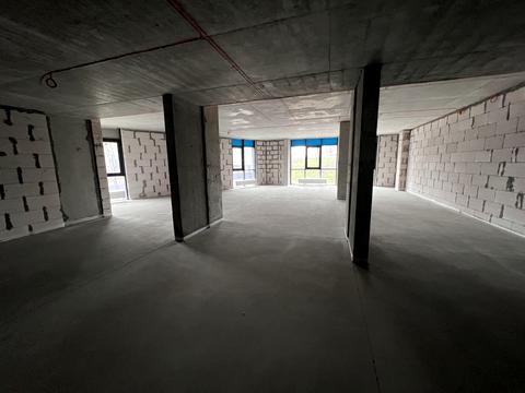 комерційна за адресою Любомира Гузара просп. (Космонавта Комарова), 11