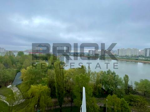 квартира за адресою Миколи Бажана просп., 1-М