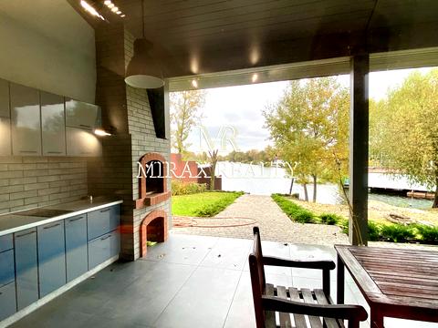 будинок за адресою Центральна вул.