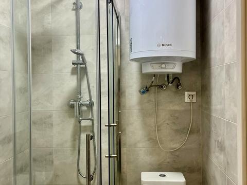 комерційна за адресою Дарвіна вул., 10