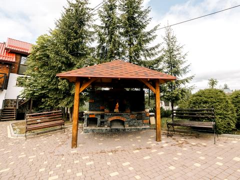коммерческая по адресу с. Яблоница, Степана Бандери, 30