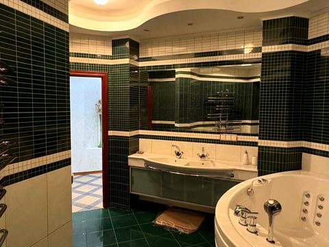 квартира за адресою Велика Васильківська вул. (Червоноармійська), 72