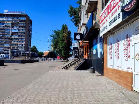 комерційна за адресою Університетський проспект, 1