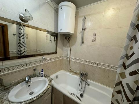 квартира за адресою Миколи Бажана просп., 12