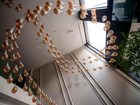 комерційна за адресою Саксаганського вул., 53/80