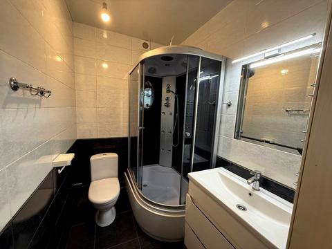 квартира за адресою Квіткова вул., 1