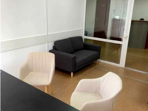 комерційна за адресою Мечникова вул., 10 б