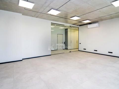 комерційна за адресою Джона Маккейна вул. (Івана Кудрі), 26