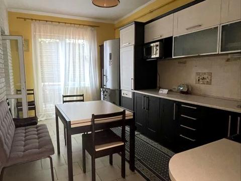 дом по адресу с. Рясное-русское, Брюховицька