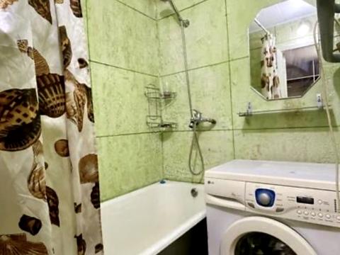 квартира по адресу Зои Гайдай ул., 9-А