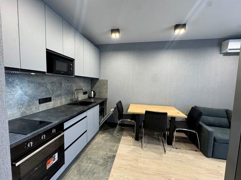 квартира за адресою Салютна вул., 2к17