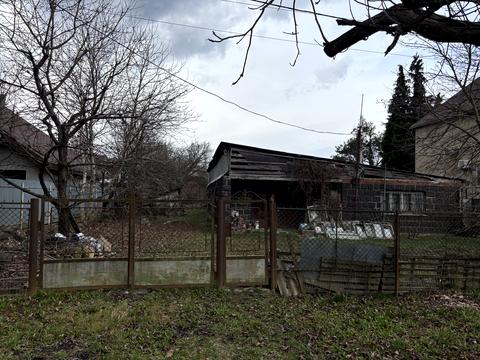 участок по адресу с. Сторожница, Перемоги ул.