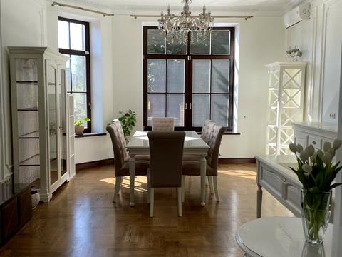 будинок за адресою Стежки вул.