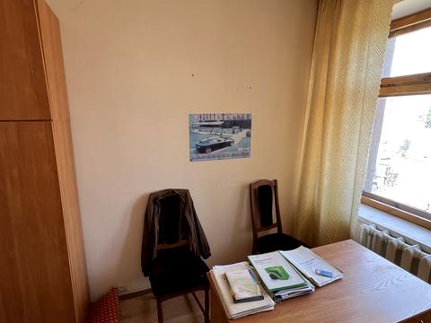 комерційна за адресою Левка лукяненка, 14Г