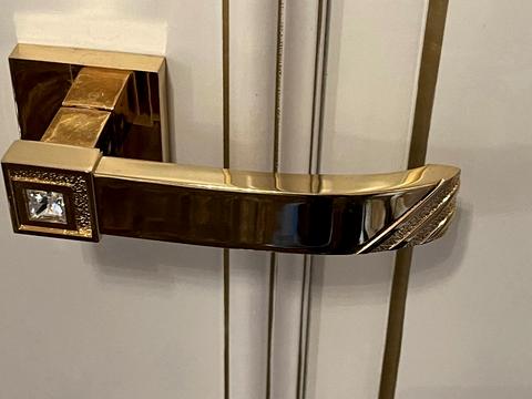 квартира за адресою Дніпровська набережна вул., 14-Б