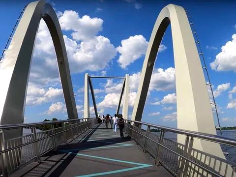 квартира за адресою Володимира Івасюка просп. (Героїв Сталінграду), 9-А