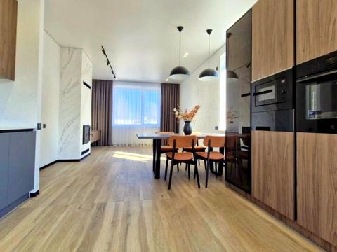 дом по адресу Київська