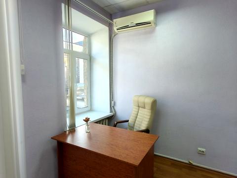 комерційна за адресою Короленка вул. (Первозванівська), 8