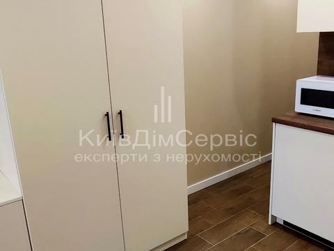 квартира за адресою Київ, Олега Мудрака вул. (Генерала Наумова), 1-Б