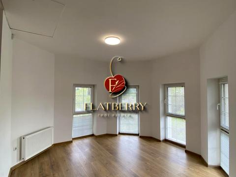 комерційна за адресою Стратегічне шосе (Науки), 48