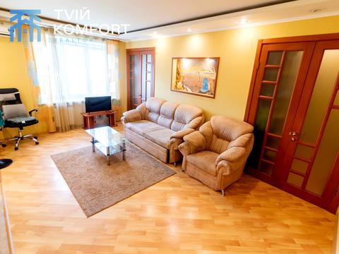 квартира за адресою Миколи Міхновського бульв. (Дружби Народів), 8